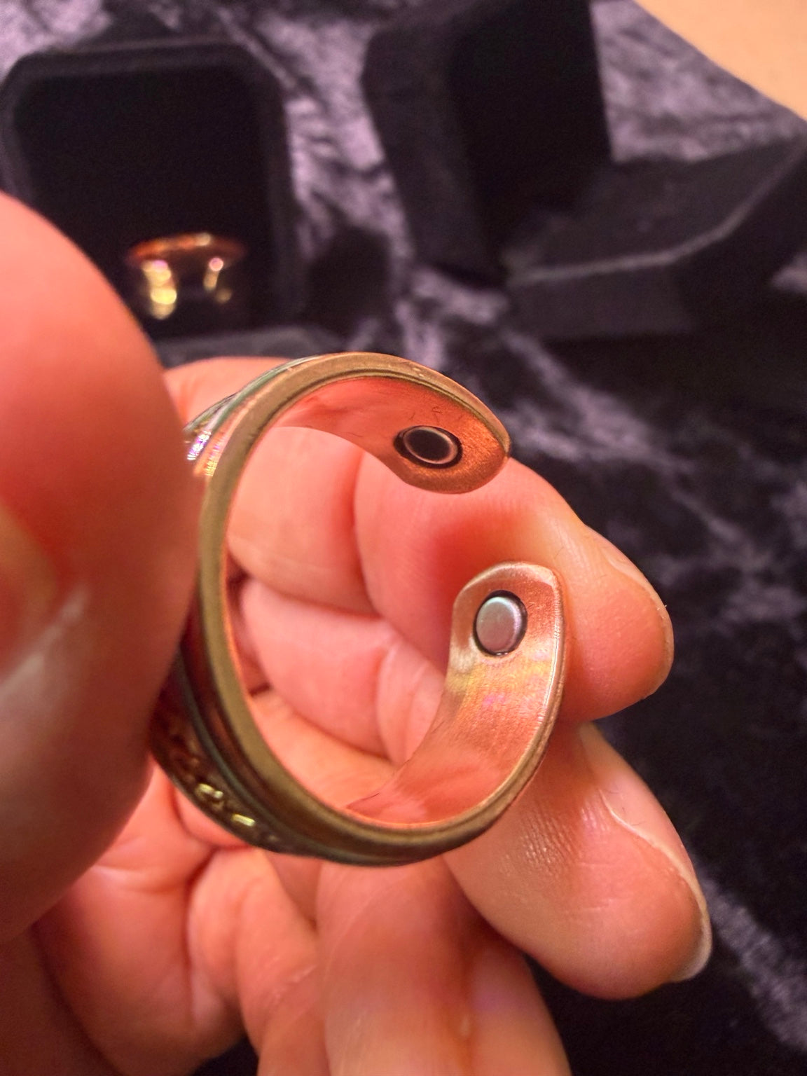 Twist braid copper ring magnetic accents
