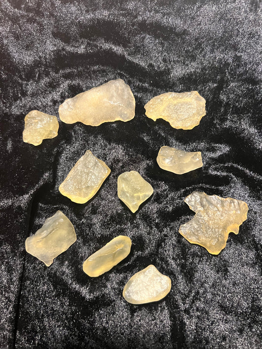 LIBYAN DESERT GLASS - Tektite