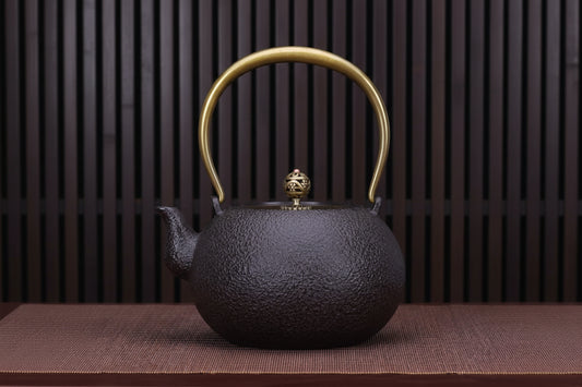 Traditional Cast Iron Kettle (1.2L)